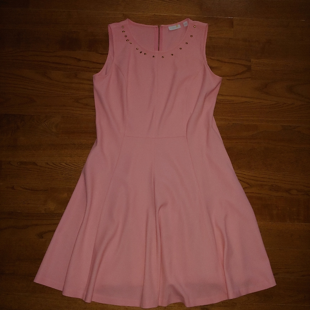 pink dress